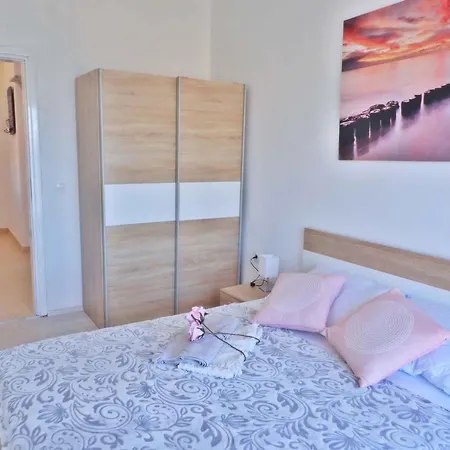 - Paklenica Riviera 36905 Appartamento Seline
