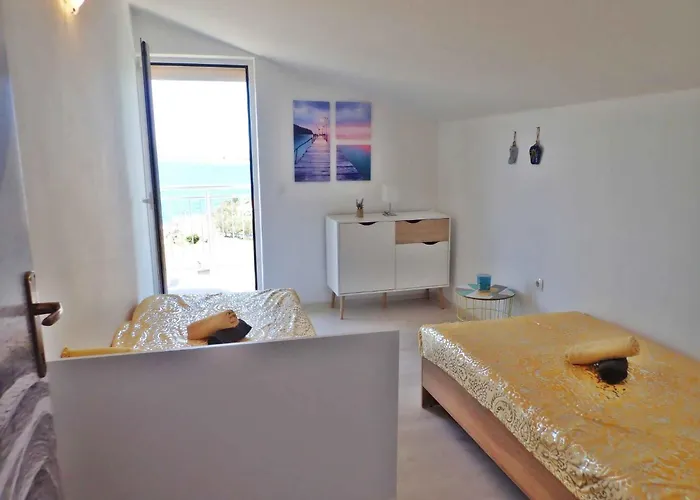 - Paklenica Riviera 36905 Appartement